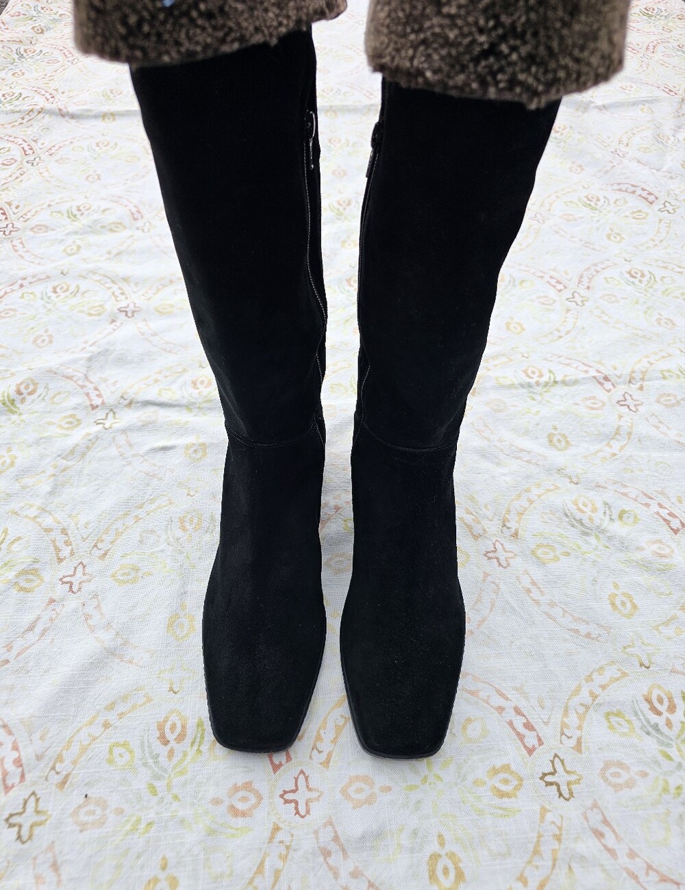 Stuart Weitzman Black Suede Knee-High Boots – Women's Size 9